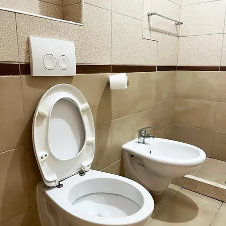 Apartment B2 2 *